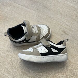 Toddler shoes